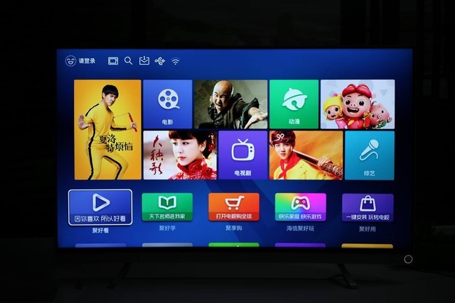 “傳統(tǒng)廠商”也紛紛搭載了智能系統(tǒng)與網(wǎng)絡片源(圖為海信電視VIDAA系統(tǒng))